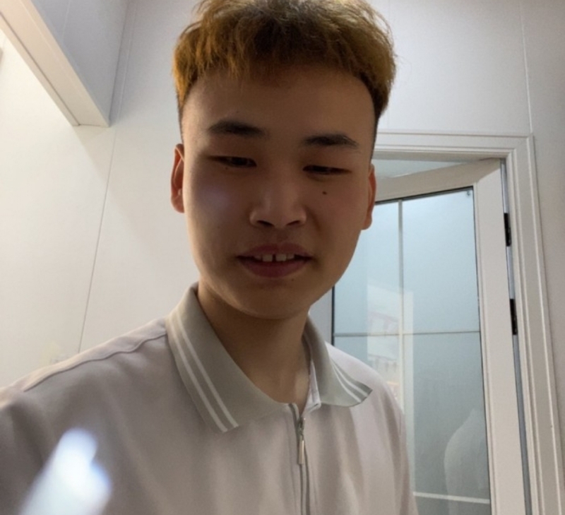 我爱大猪肘的第一张照片--西安相亲服务中心