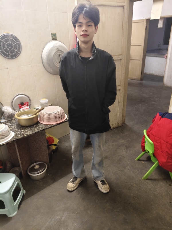 铭泽的第一张照片--西安相亲服务中心