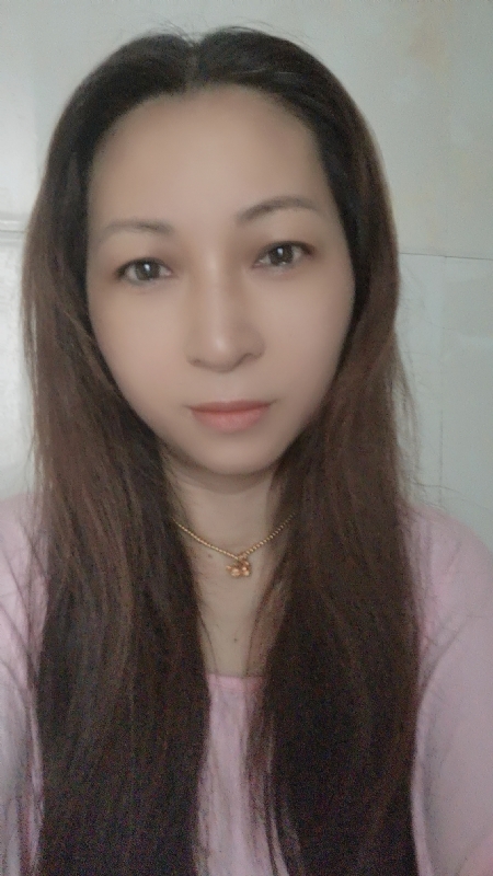 依依的第一张照片--西安相亲服务中心