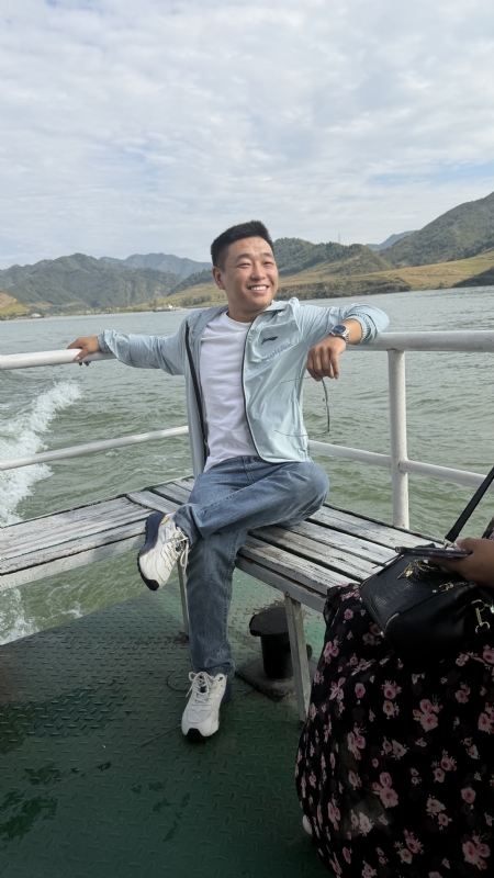 烟花易笑的第一张照片--西安相亲服务中心