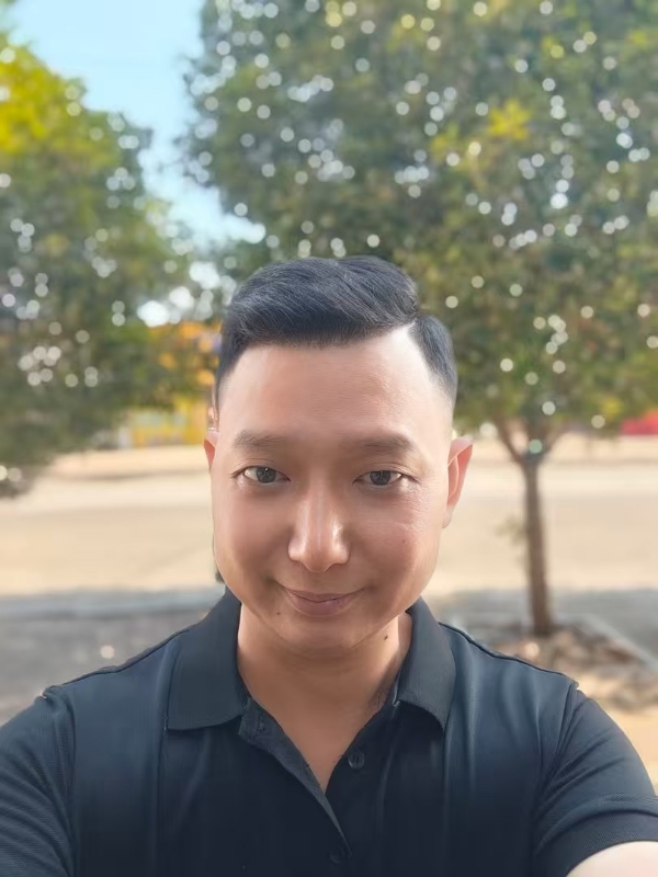 巷子里的猫的第一张照片--西安相亲服务中心