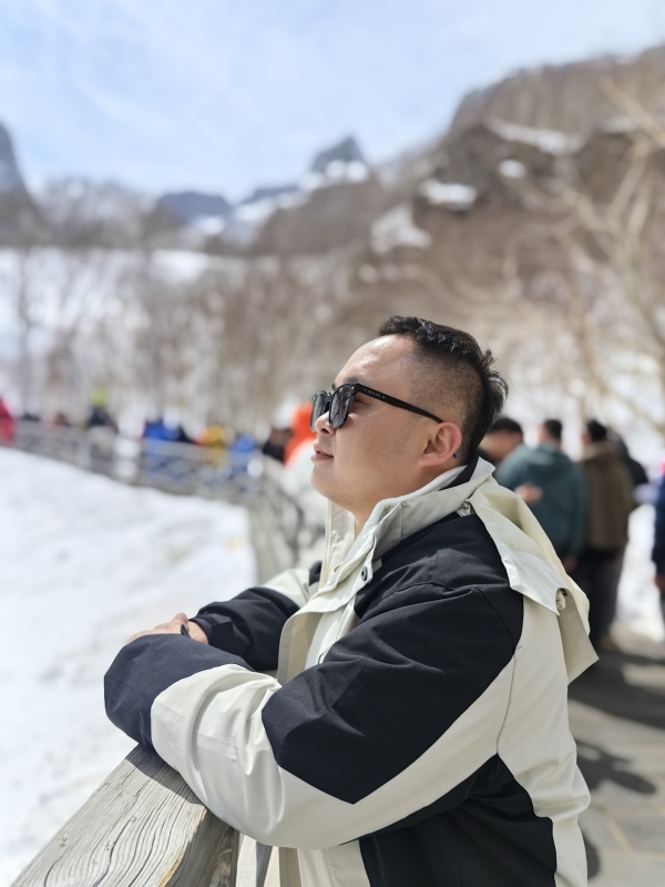 小龙的第一张照片--西安相亲服务中心