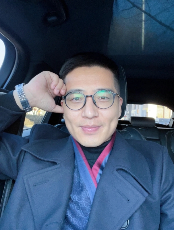 只为与你相遇的第二张照片--西安相亲服务中心