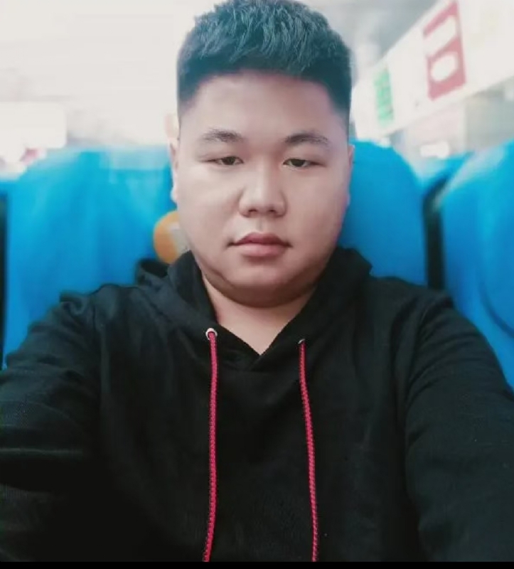 黄斌的第二张照片--西安相亲服务中心