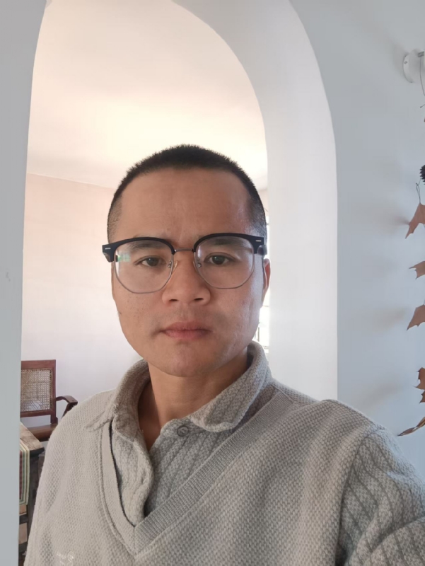 戴戴的第一张照片--西安相亲服务中心