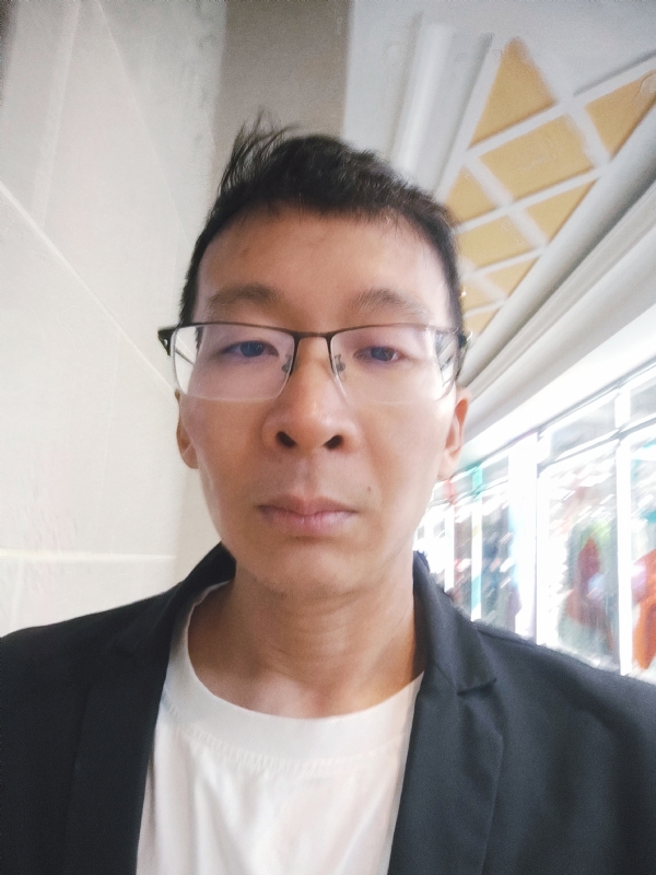 欣欣向荣的第一张照片--西安相亲服务中心