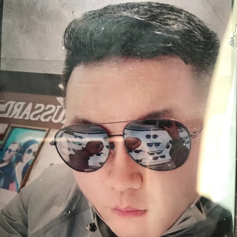 至尊宝的第一张照片--西安相亲服务中心