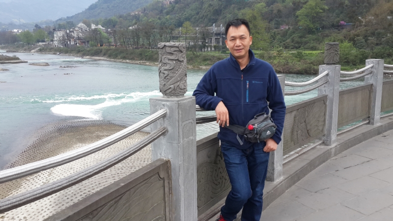 上下求索的第一张照片--西安相亲服务中心